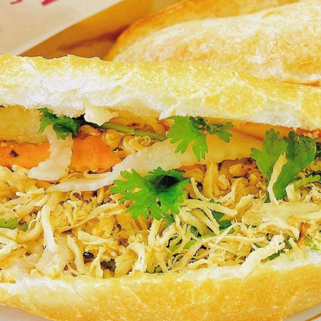 Bánh Mì Gà Bo Mập - Bùi Thị Xuân