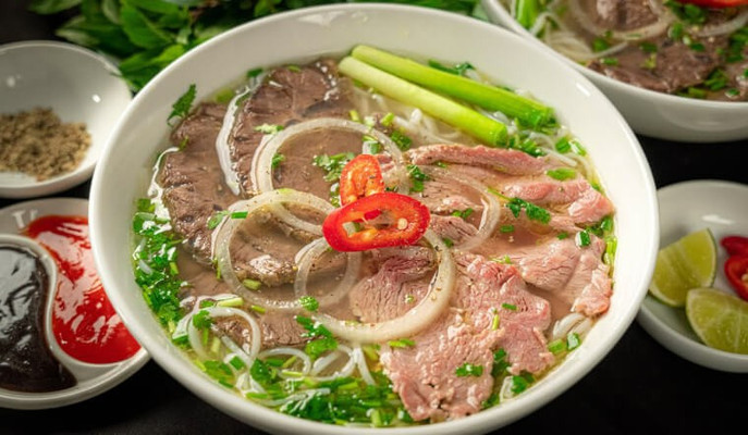 Tín - Phở Bò, Bún Bò Huế & Mì Quảng