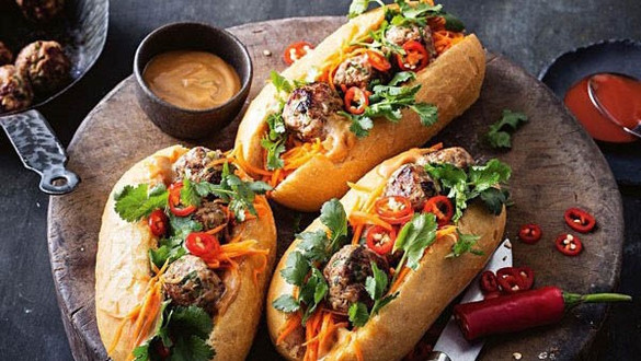 Bánh Mì Que Tài Thu - Bánh Mì Pate - Phan Văn Trị