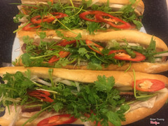 Bánh mì thịt nguội