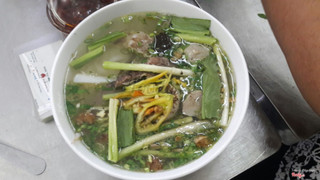 hủ tiếu bò viên