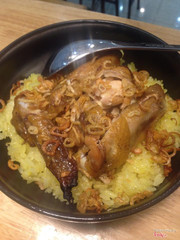 xôi gà quay,thơm dẻo từ gạo,ngon ngọt từ thịt