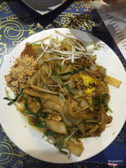 Pad thai bò