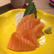 sashimi cá hồi