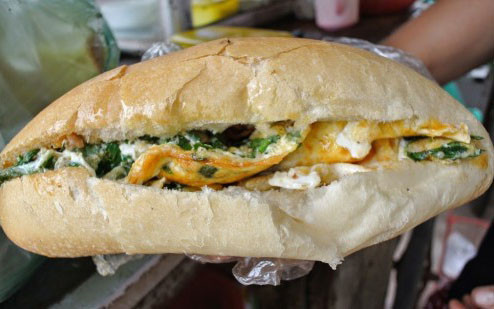 Bánh Mì Trứng - Lạch Tray