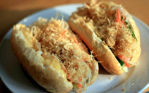 Bánh Mì Gà 60s
