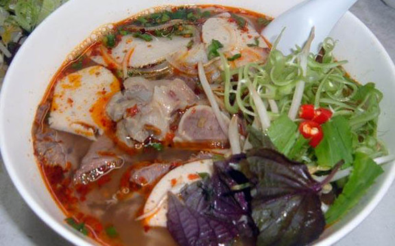 Bún Bò Huế - Diệp Minh Châu