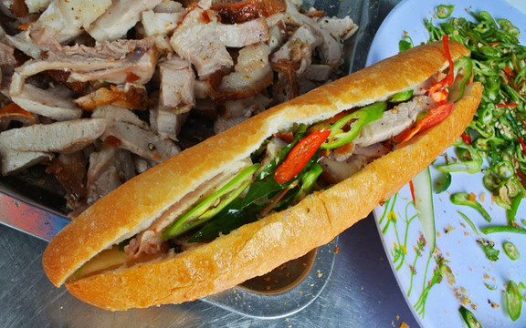 Bánh Mì Phương Linh