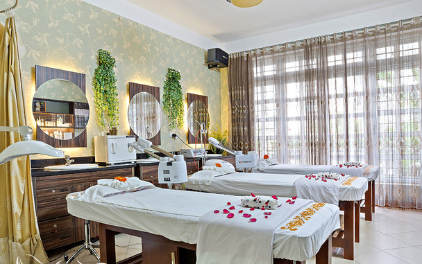 Dạ Yến Thảo Spa - Vũ Trọng Phụng