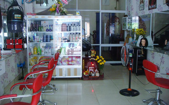 Uốn Tóc Minh Hồng