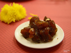 Mận khía xào gừng