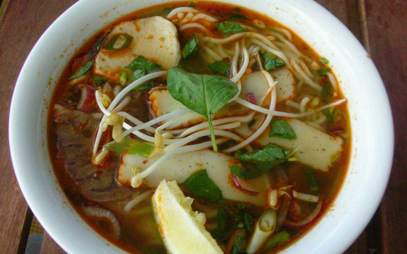 Bún Bò Huế - Dương Đình Nghệ