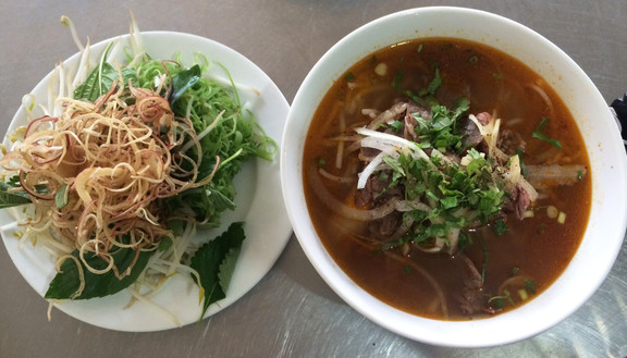 Bún Bò Huế - Trần Não