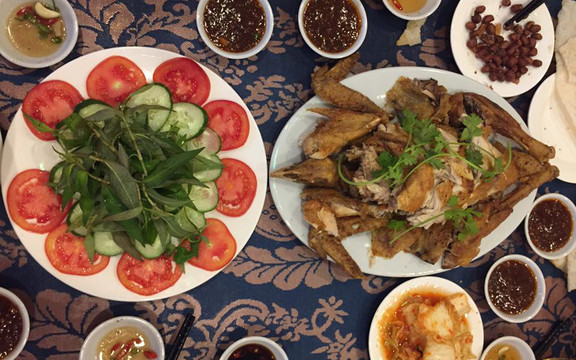 Xứ Nẫu Quán - Nhậu Bình Dân