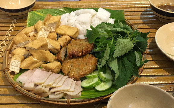 Bún Đậu Mắm Tôm - Lê Văn Việt