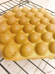 Bánh trứng gà non trà xanh jambong