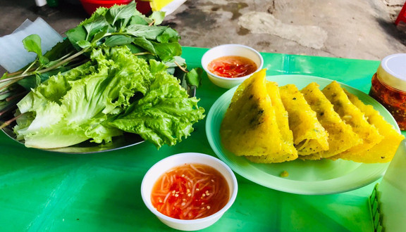 Bánh Xèo, Bánh Bèo & Bánh Bột Lọc