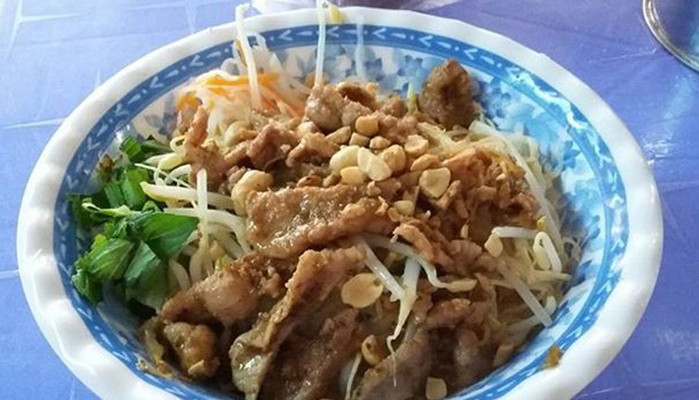 Bún Thịt Xào - Hồ Thị Kỷ