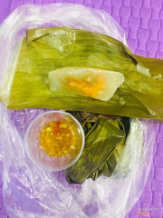 Bánh lọc tôm to bột dai và nước mắm ngon