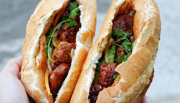 Bánh Mì Thịt Nướng Cố Đô