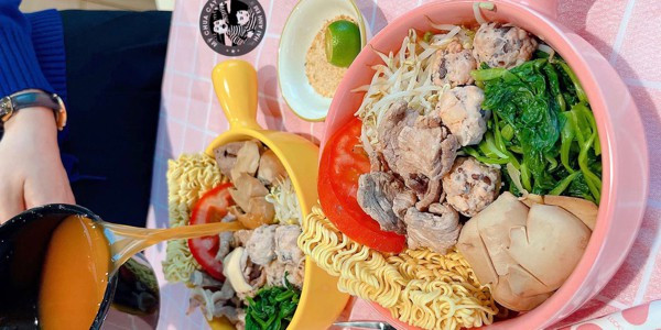 2 Anh Em - Mỳ Chua Cay - Nguyễn Hiền - 101 K11B Nguyễn Hiền