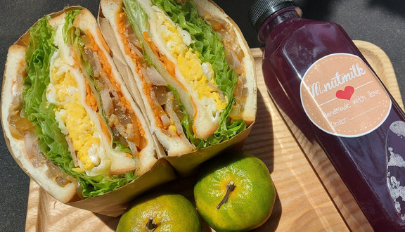 Tiệm Sandwich & Milktea - Lý Nam Đế