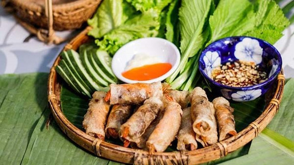 Quán Anh Nam - Thịt Nướng Bánh Uớt & Ram Cuốn