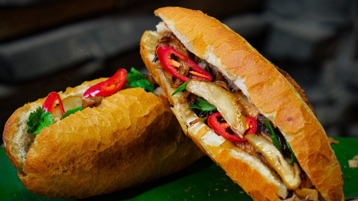 Cô Trang - Tiệm Bánh Mì & Xôi Chay Nàng Nếp