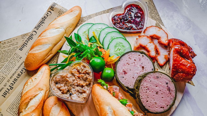 Bánh Mì Hội An Bé Đỏ - Út Tịch