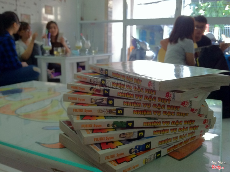 Có cả truyện tranh nữa, hehe