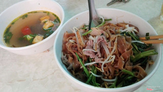 Bánh đa trộn riêu, bò, chả cá