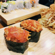 Sushi cá ngừ cay