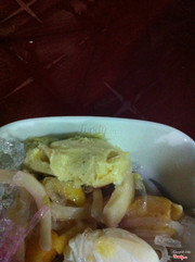 Cục sầu riêng bị cắn hết 1 xíu