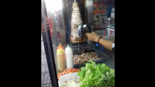 Bánh Mì Kebab - Nguyễn Văn Cừ