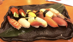 Sushi tổng hợp