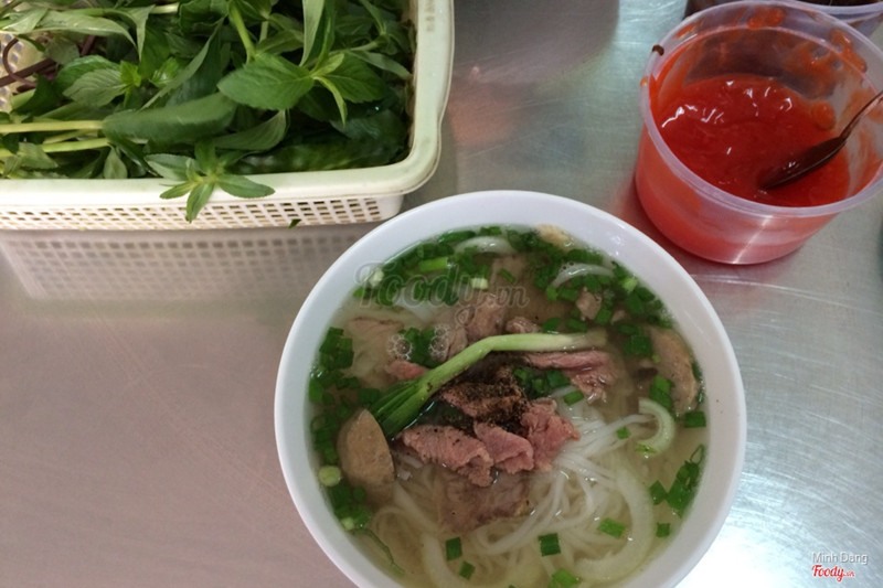 Tô phở sạch sẽ