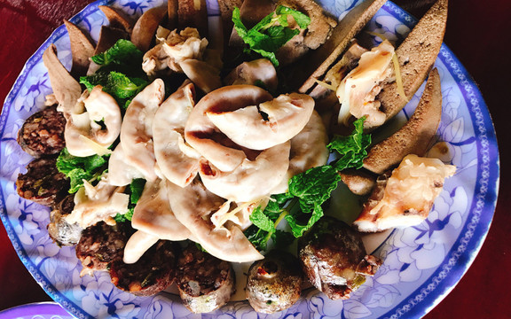 Heo Tộc 9 Định - Quán Ăn Gia Đình