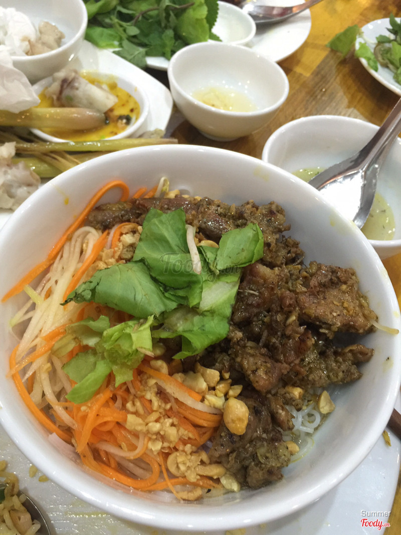 Bún thịt nướng