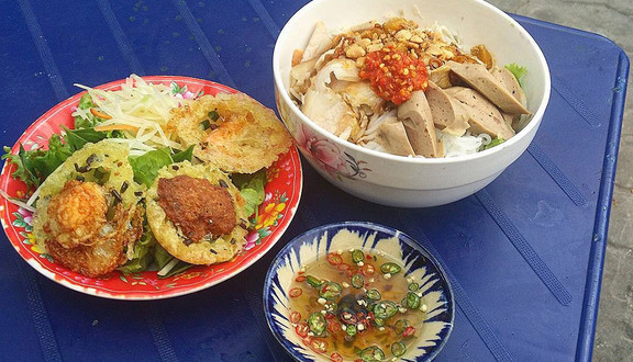 Bún Mắm & Bánh Căn Dì Tuyết