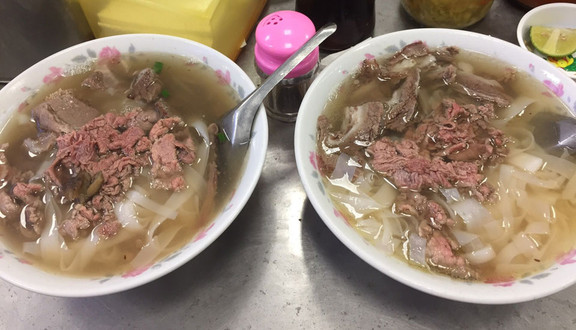 Phở Thúy - Vũ Tông Phan