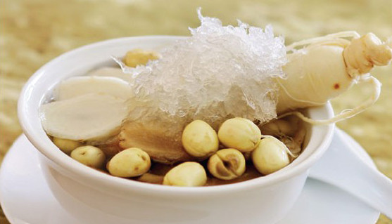 Bếp Mẹ Milo - Yến Chưng & Chân Gà Xả Tắc