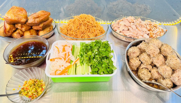 Như Ý - Bánh Tằm Bì & Bánh Mì Xíu Mại Bì Thịt Khìa - Phạm Văn Bạch