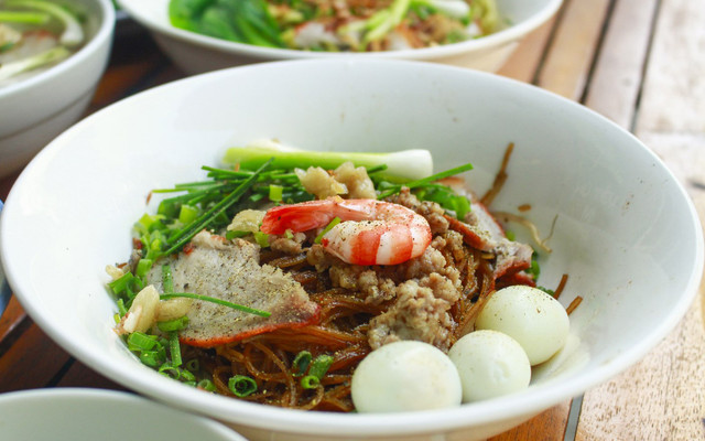 Hủ Tiếu Mì Bò Kho Thiên