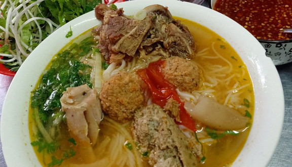 Bánh Canh & Bún Riêu 202