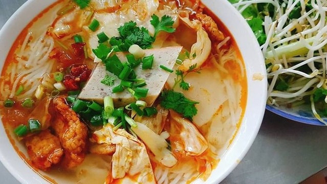 Bún Măng Gà & Bún Chả Cá - Bé Phương