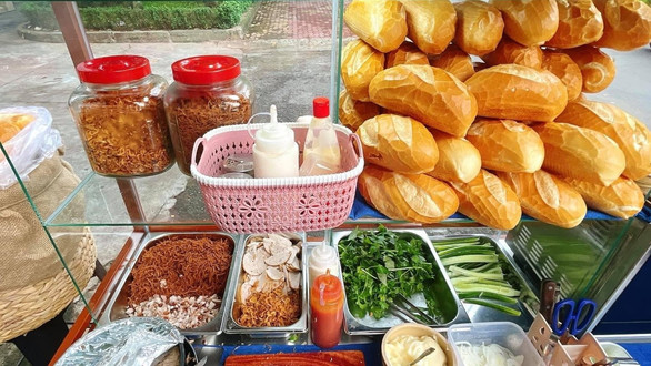 Bánh Mì Thuận - Nguyễn Ái Quốc