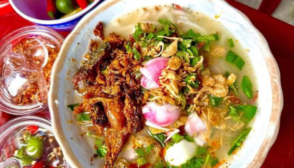 Hồng Huỳnh - Bánh Canh Ruộng & Đồ Nướng