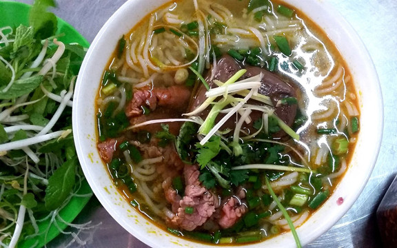 Bún Bò Bà Thủy - Nguyễn Công Trứ