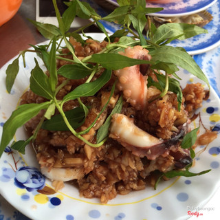 Bạch Tuộc Cháy Tỏi