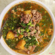 Bún cua bò giò đậu